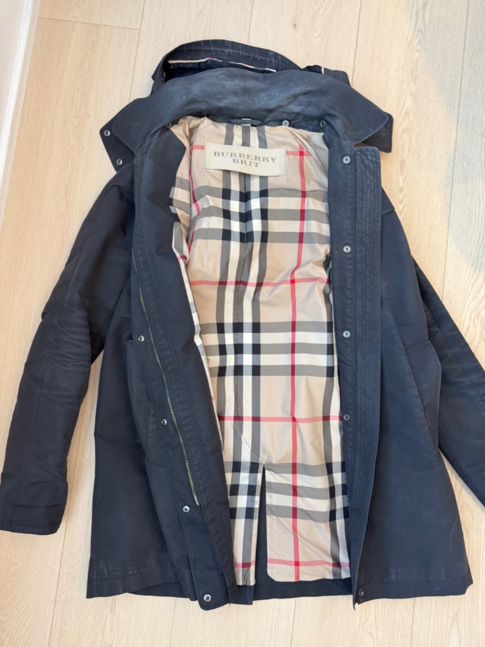 Burberry Trench Coat - Picture 6 of 11